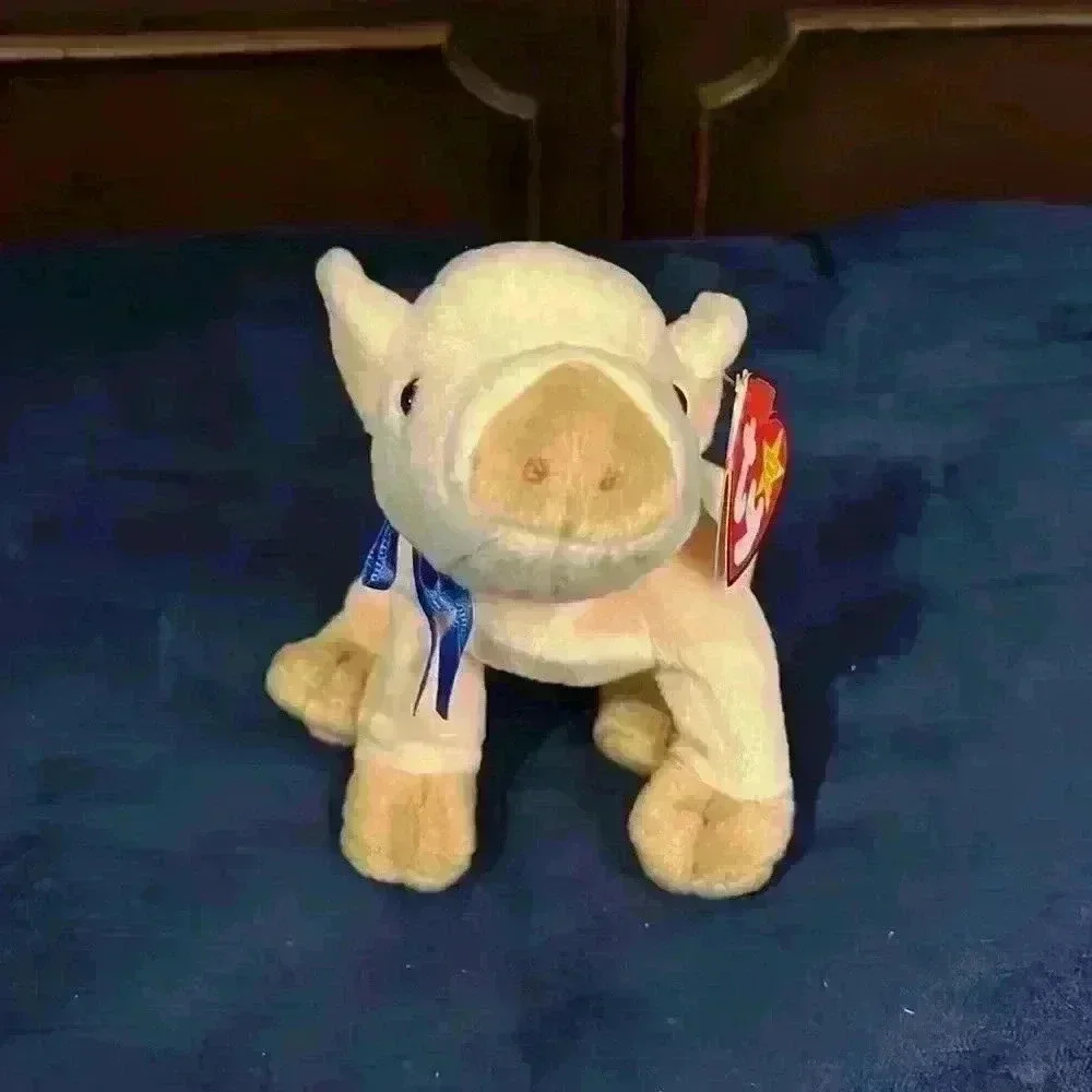 Ty Beanie Baby Knuckles.